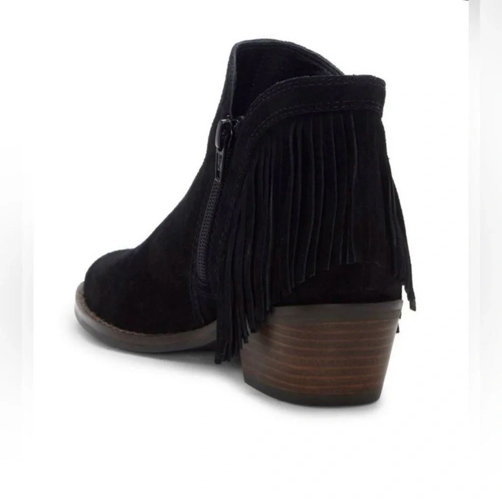 Lucky Brand Black Fringe Suede Boots size 8.5